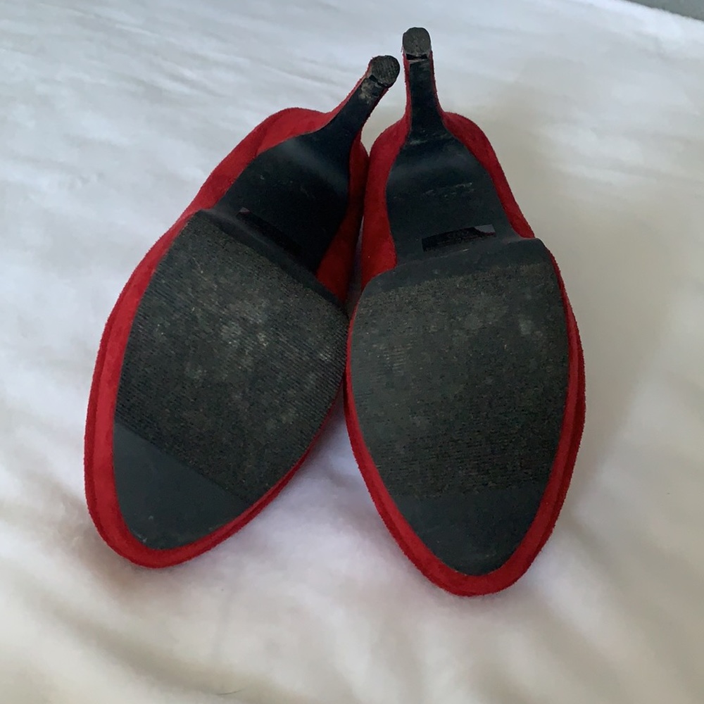 Red heels - Picture 12 of 14
